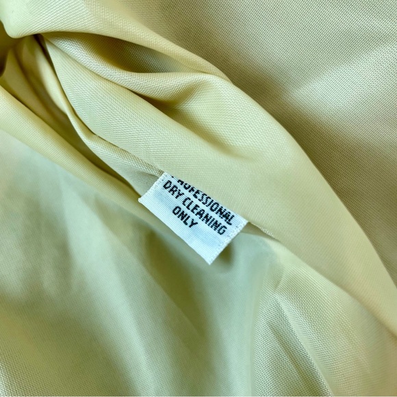 Vintage Cropped Faux Fur Hooded Zip-Up Jacket - Picture 14 of 16